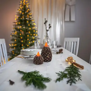 עמיד האצטרובל המנורה Flameless הוביל אורן הנר בטוח דקורטיביים צילום אביזרים לחג המולד בבית מסיבה מופעל על סוללה מזויפת.