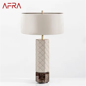 עפרה הפוסט-מודרנית מנורת שולחן LED האופנה שולחן אור עור פשוטה הביתה חדר שינה סלון עיצוב